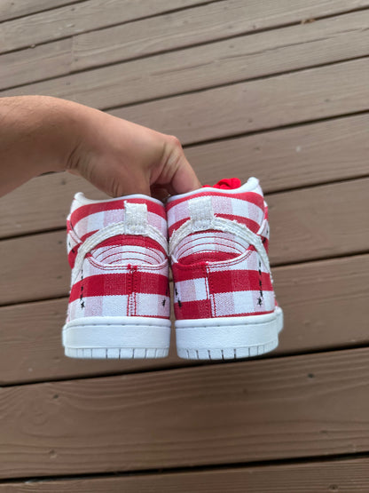 Size 8 - Nike Dunk High Pro SB Picnic