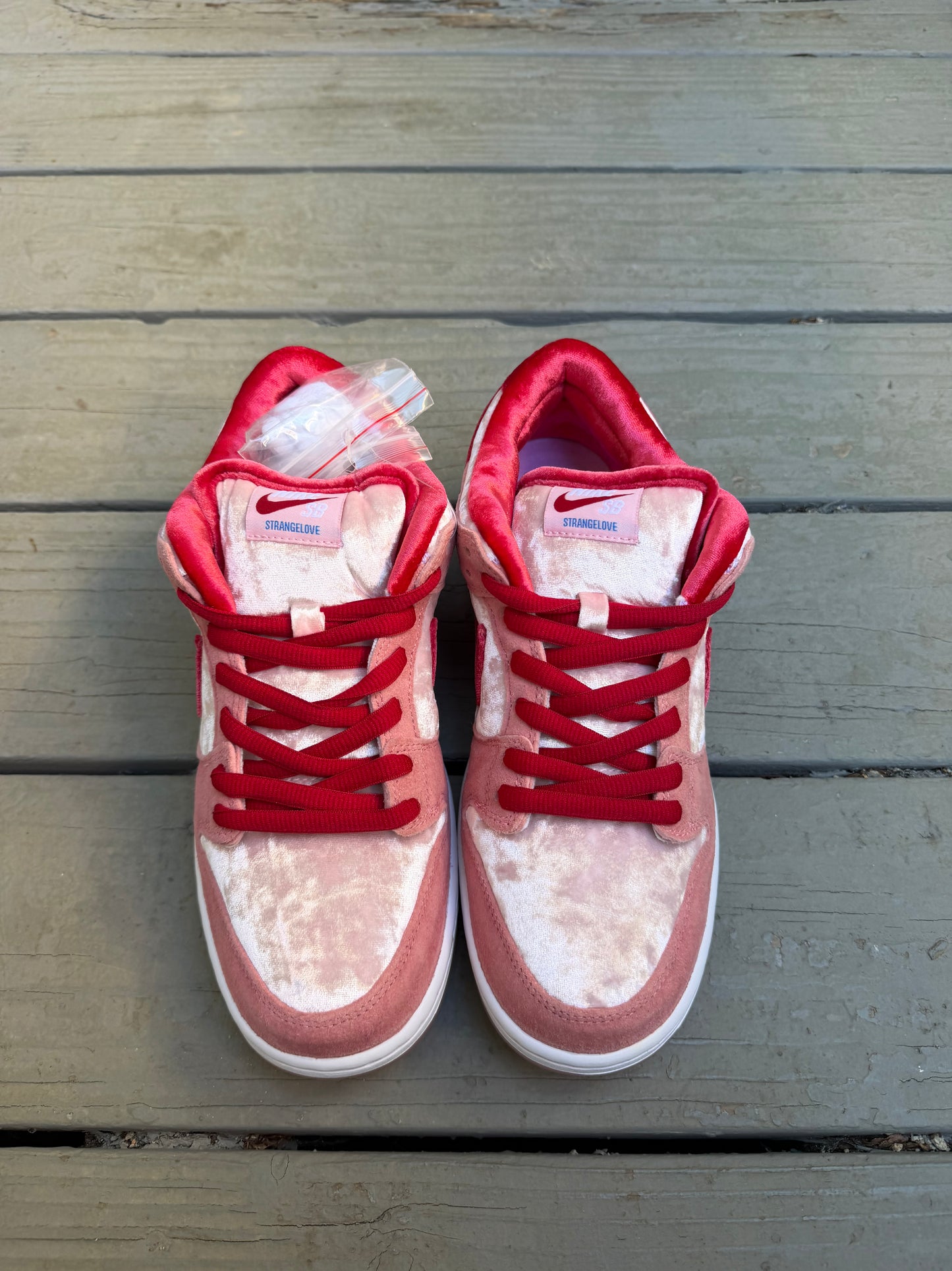 Size 9 - StrangeLove x Dunk Low SB Valentine's Day