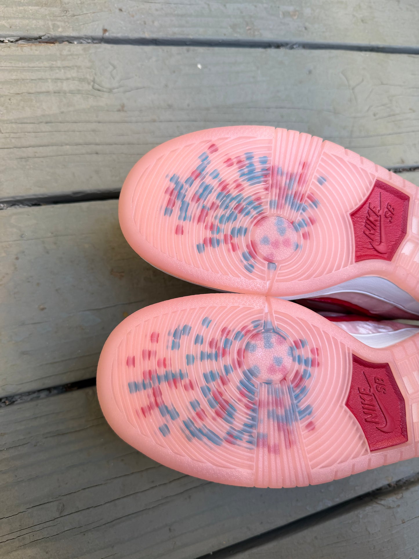 Size 9 - StrangeLove x Dunk Low SB Valentine's Day
