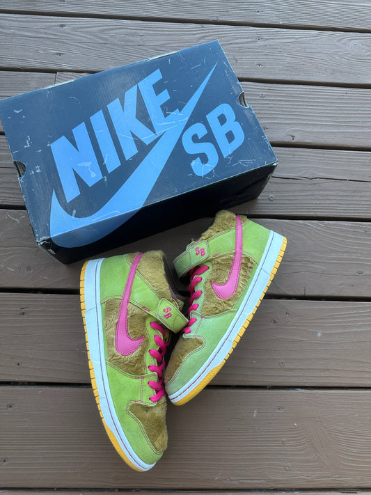 Size 10.5 - Nike Dunk Mid Premium SB "Mama Bear"