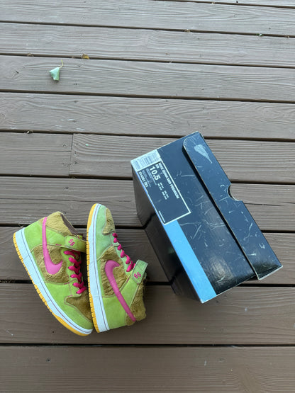Size 10.5 - Nike Dunk Mid Premium SB "Mama Bear"