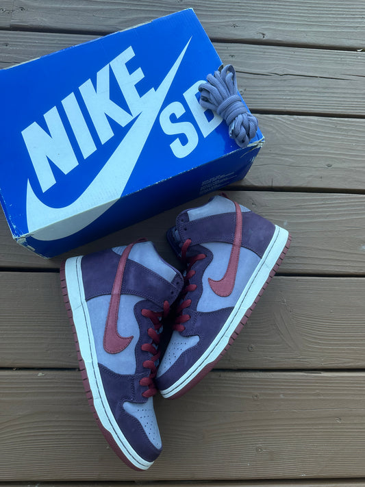 Size 8.5 - Nike Dunk High Premium SB Plum