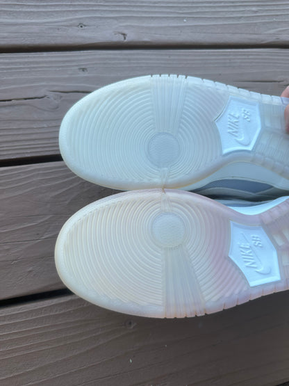 Size 9.5 - Zoom Dunk Low Pro SB Summit White