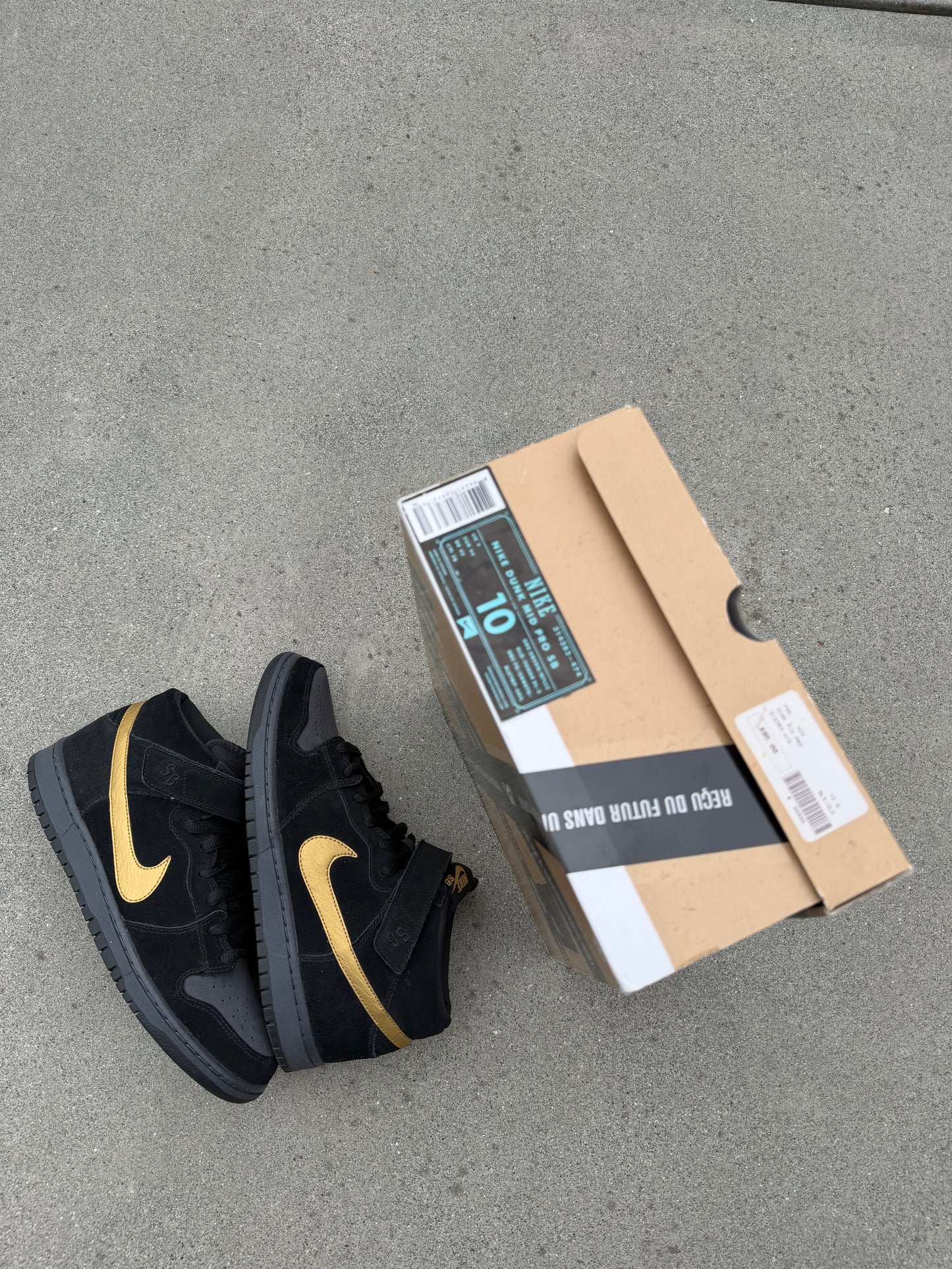 Size 10 - Nike Dunk Mid Pro SB Obsidian Metallic Gold
