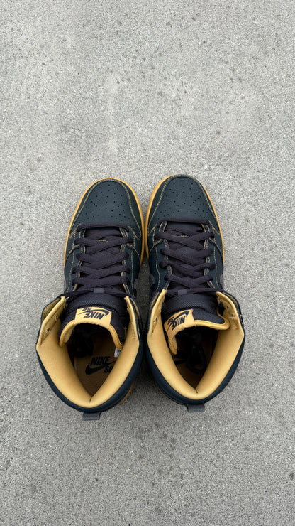 Size 10.5 - Nike Dunk High Pro SB Golden Straw