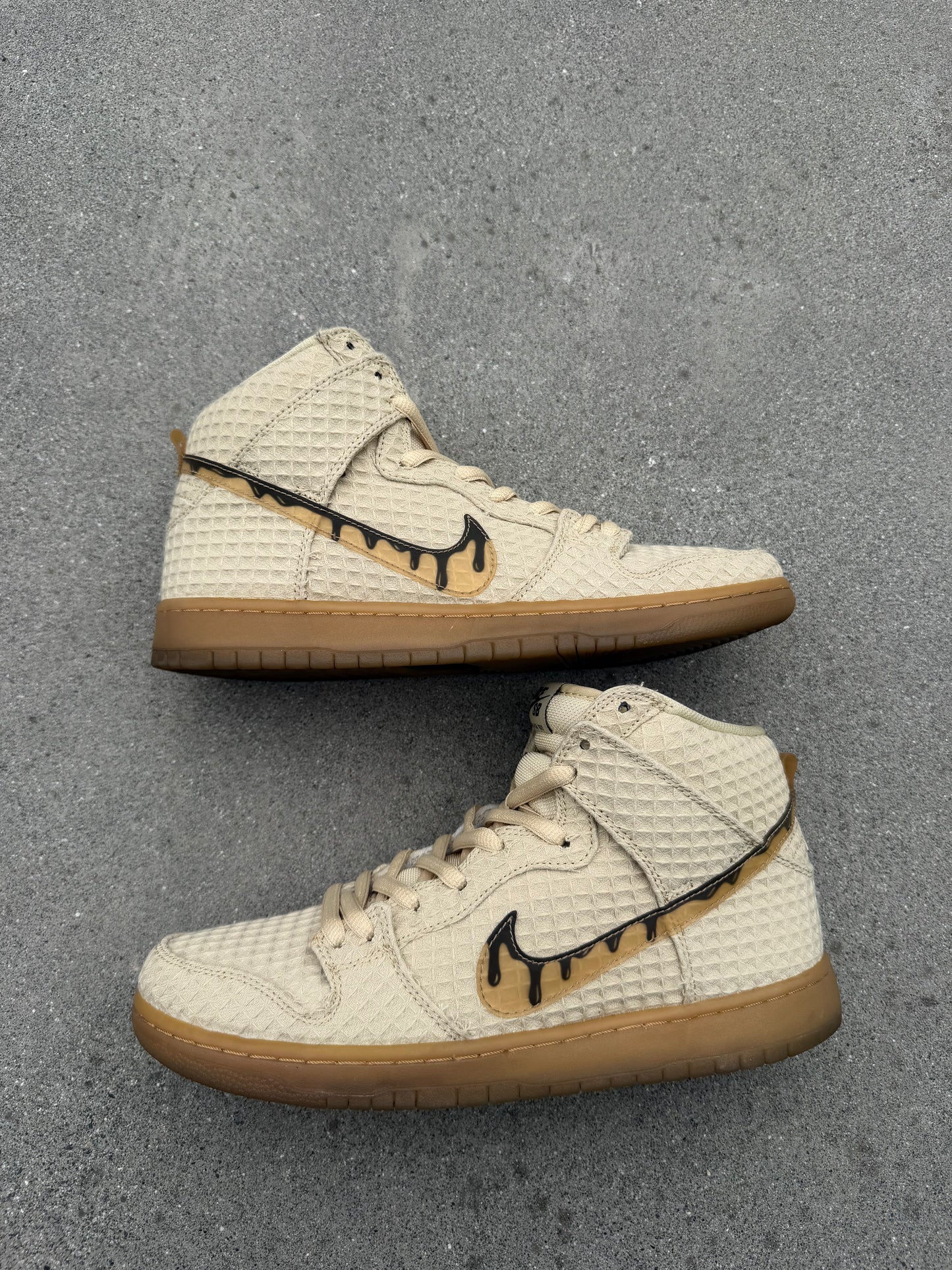 Size 10.5 - Nike SB Dunk High Premium SB Waffle