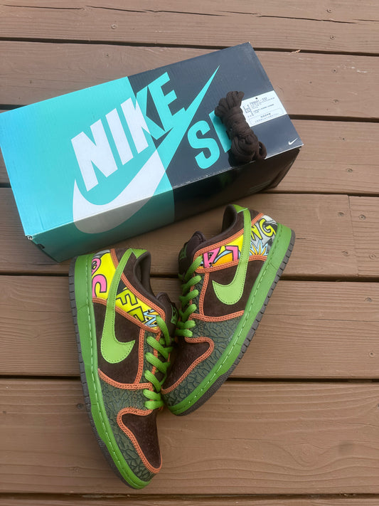 Size 9 - Nike Dunk Low Premium SB De La Soul