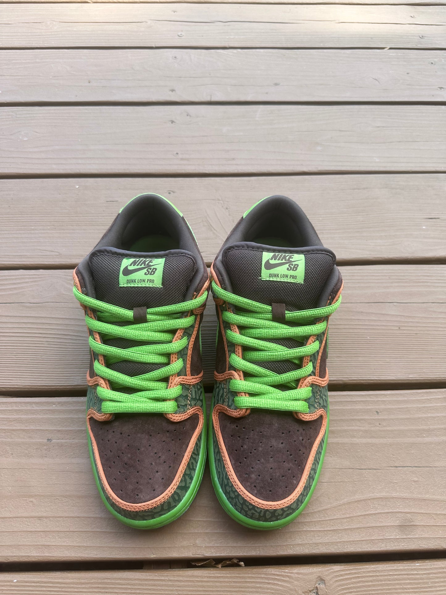 Size 9 - Nike Dunk Low Premium SB De La Soul