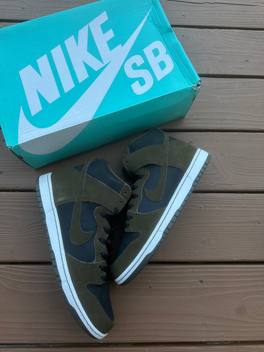 Size 11 - Nike SB Zoom Dunk High Pro Dark Loden