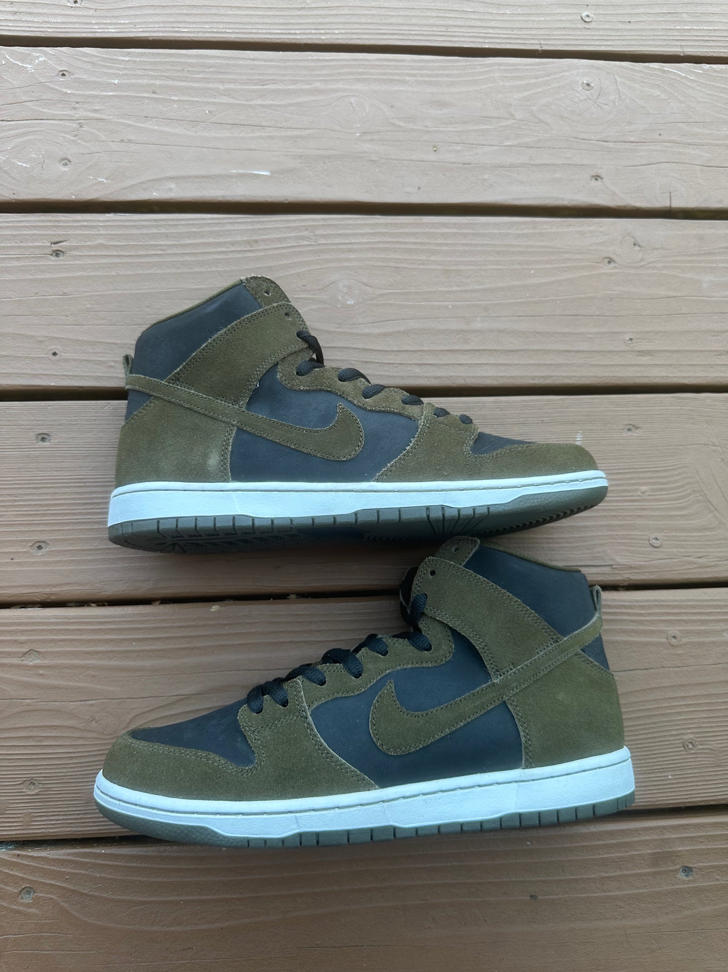 Size 11 - Nike SB Zoom Dunk High Pro Dark Loden
