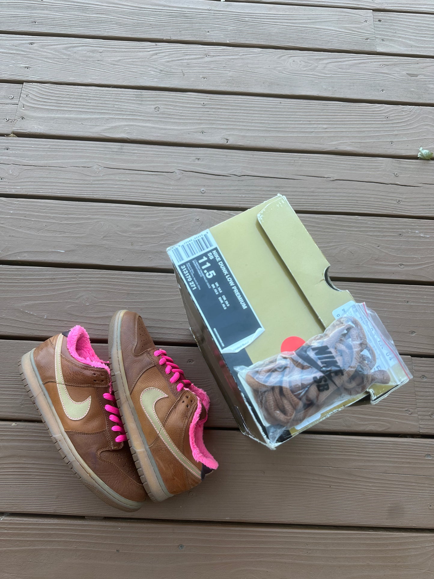 Size 11.5 - Nike Dunk Low Premium SB Gibson