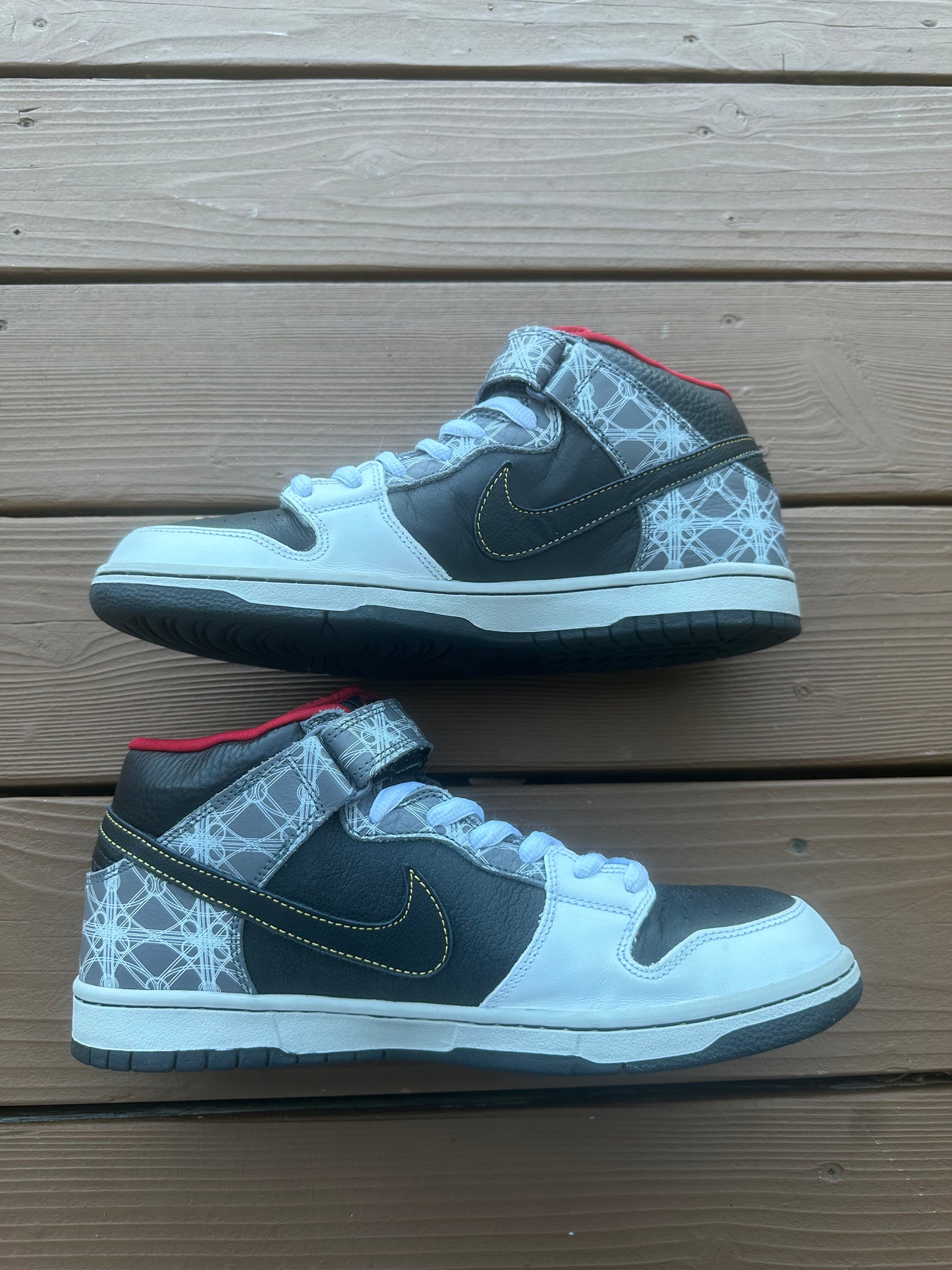 Size 11.5 - Nike Dunk Mid Elite SB Beijing Triumvir Fly