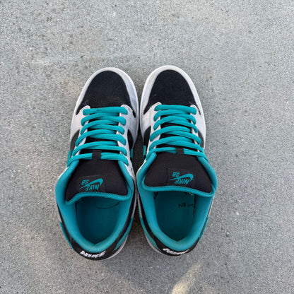Size 9.5 - Nike Dunk Low Pro SB Chrome Ball Incident