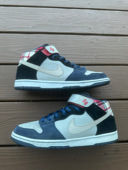 Size 11.5 - Nike Dunk Mid Premium SB Goofy Boy