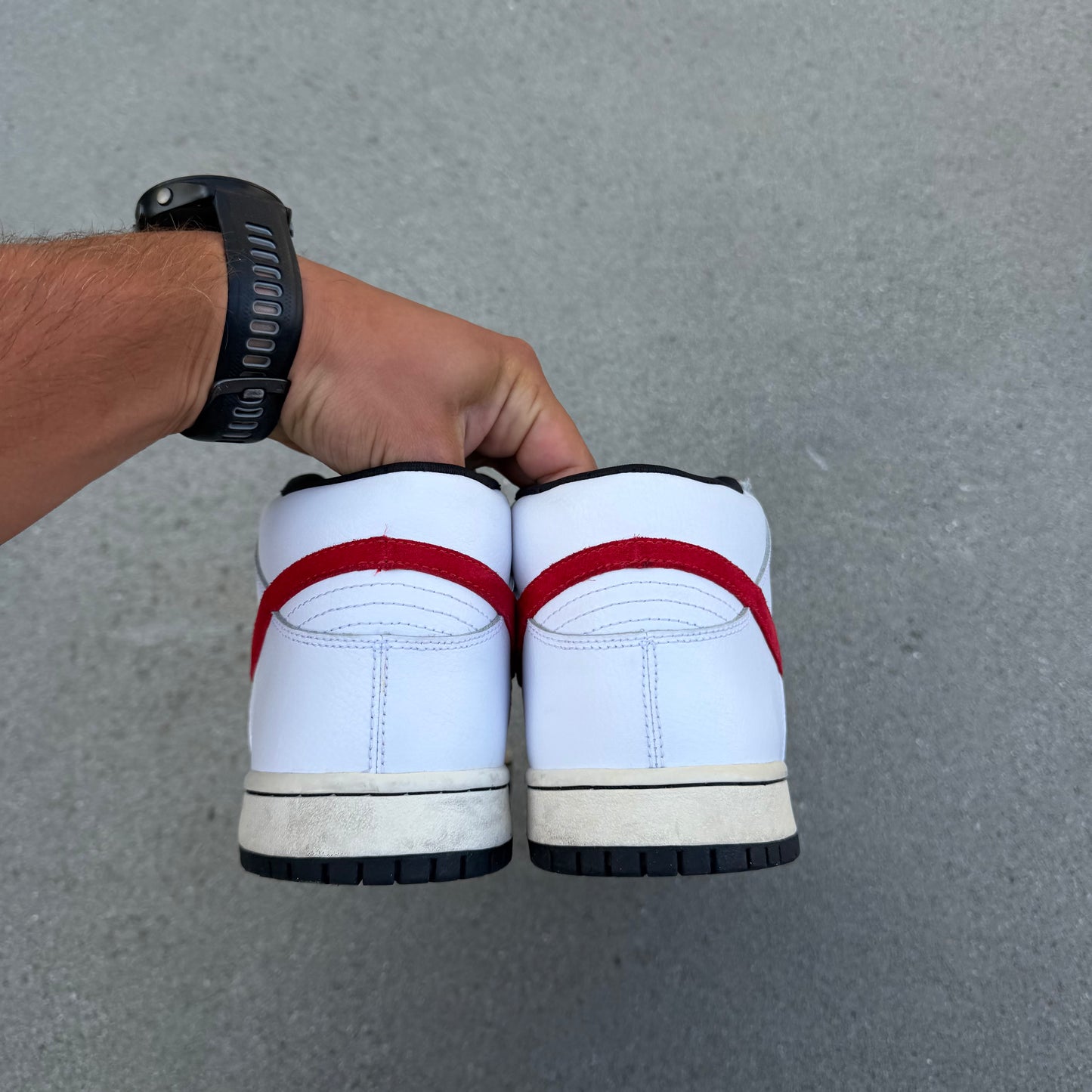 Size 10.5 - Nike Dunk Mid Pro SB White & Red