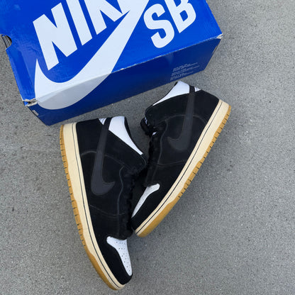 Size 10.5 - Nike Dunk Mid Pro SB Black Gum