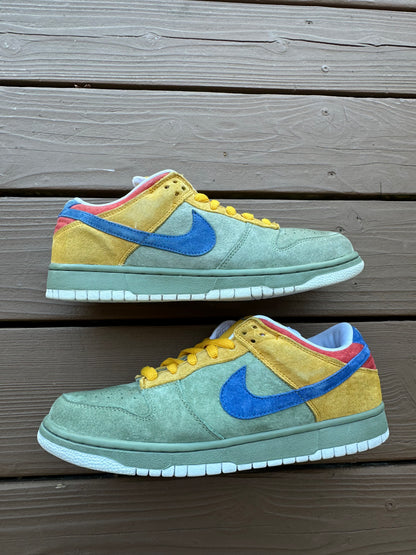 Size 9.5 - Nike Dunk Low Premium SB Puff N Stuff