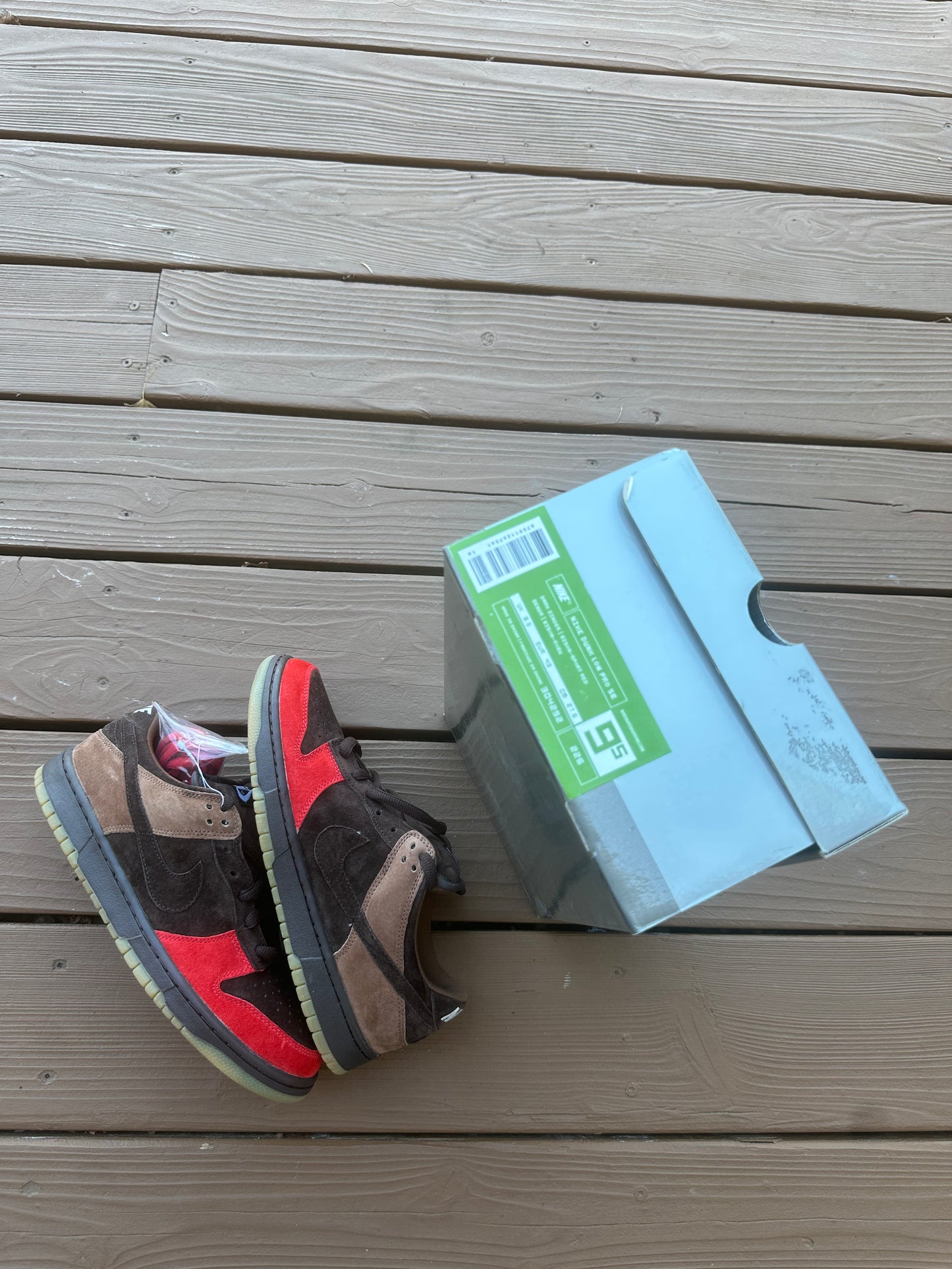 Size 9.5 - Nike Dunk Low Pro SB Bison