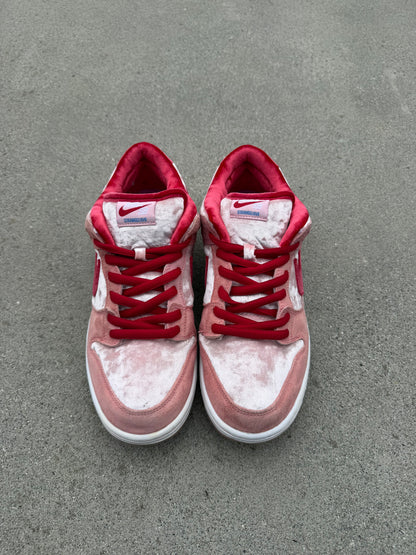 Size 10.5 - StrangeLove x Dunk Low SB Valentine's Day