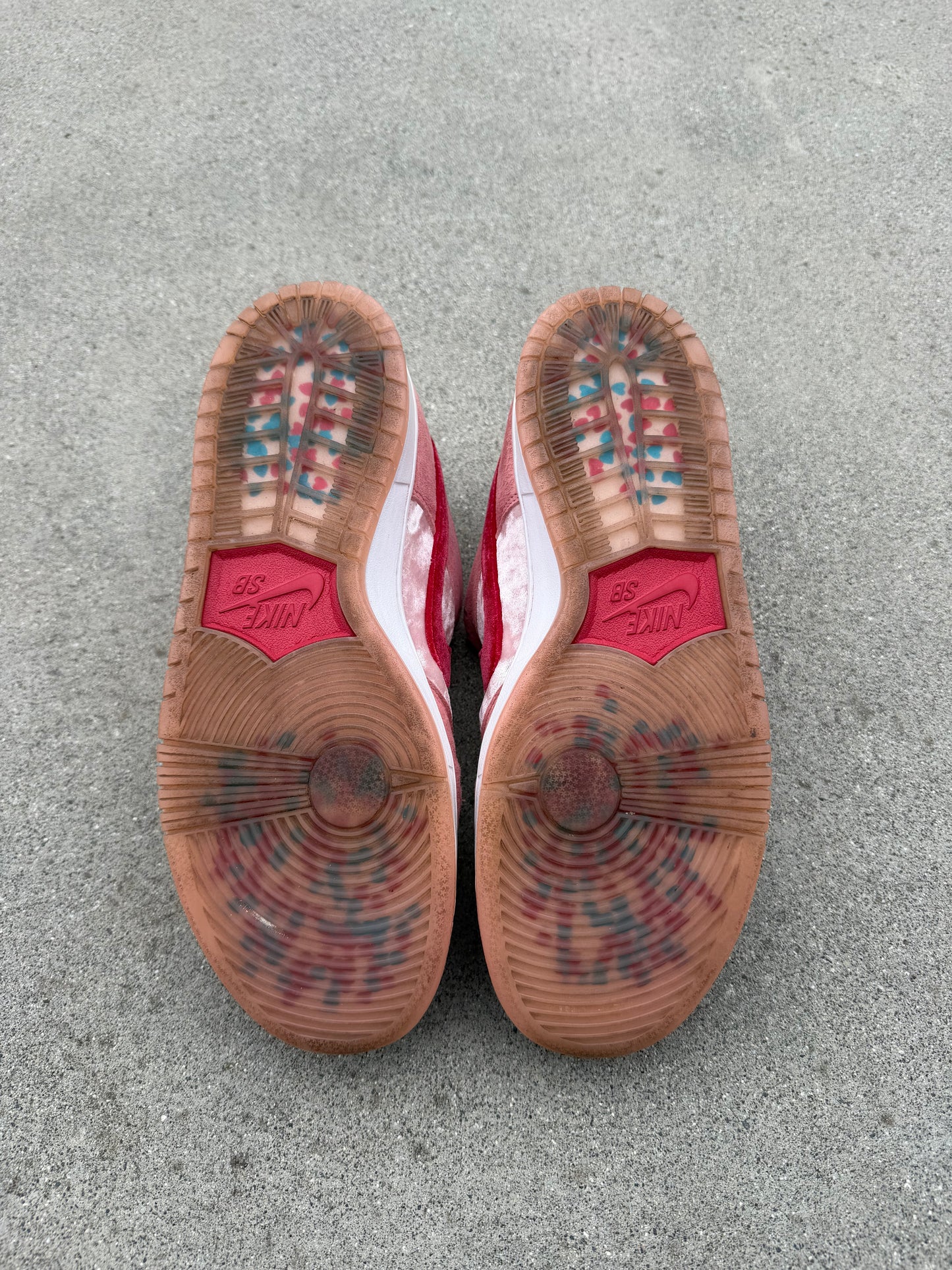 Size 10.5 - StrangeLove x Dunk Low SB Valentine's Day