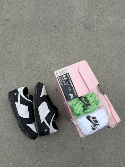 Size 9.5 - Jeff Staple x Nike SB Dunk Low Pro OG QS Panda Pigeon