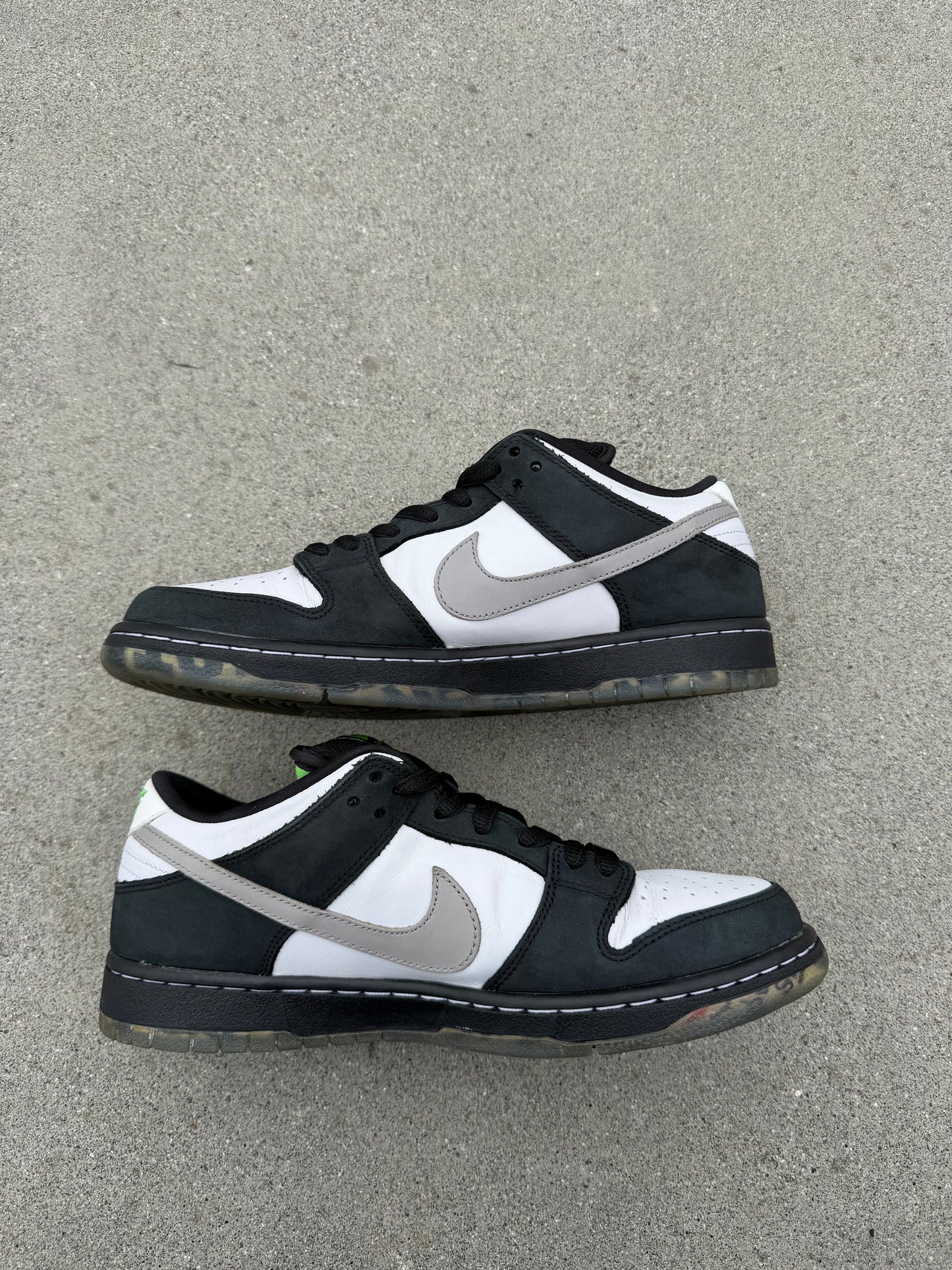 Size 9.5 - Jeff Staple x Nike SB Dunk Low Pro OG QS Panda Pigeon