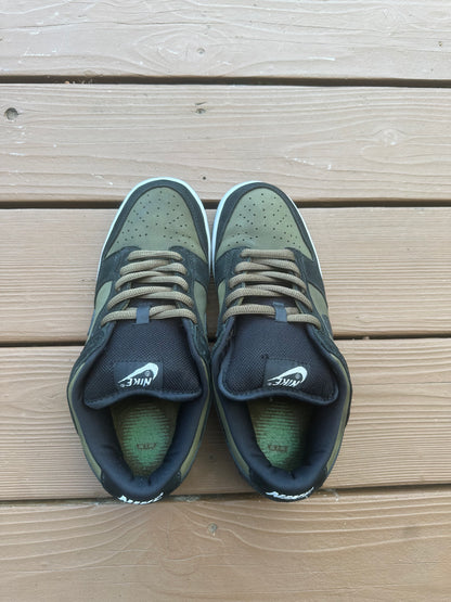 Size 9.5 - Nike Dunk Low Pro SB Loden