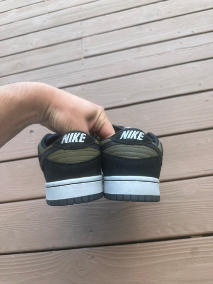 Size 9.5 - Nike Dunk Low Pro SB Loden