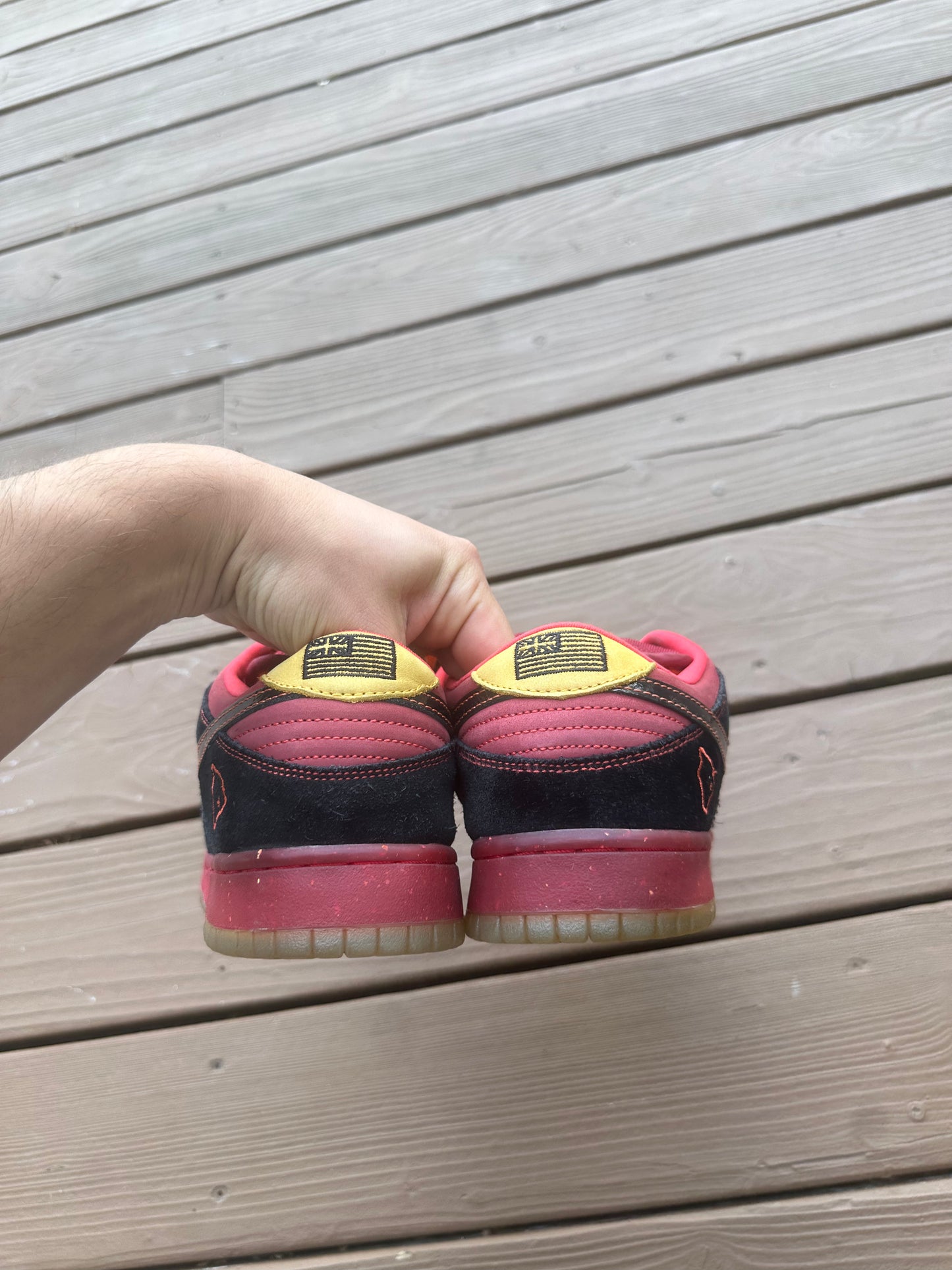 Size 9.5 - Nike Dunk Low Premium SB Hawaii