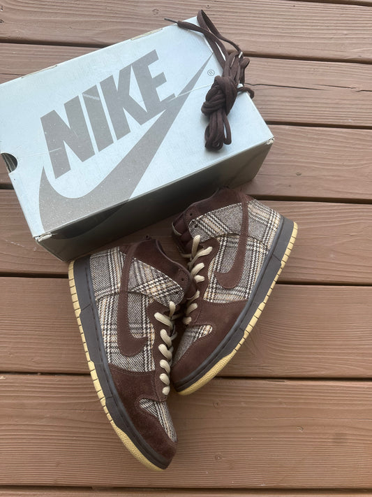 Size 9.5 - Nike Dunk High Pro SB Tweed