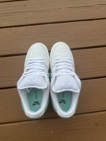 Size 10 - Diamond Supply Co. x Nike SB Dunk Low Pro White Diamond