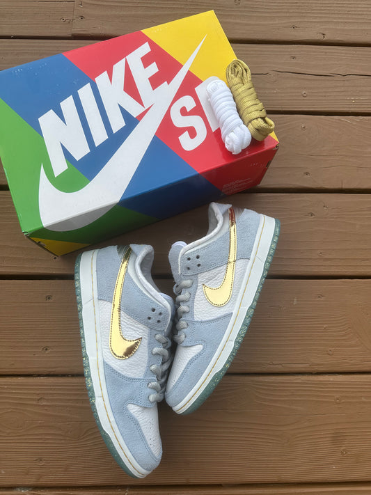 Size 9.5 - Sean Cliver x Nike SB Dunk Low Pro QS 'Holiday Special'