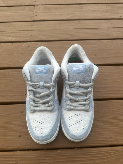 Size 9.5 - Sean Cliver x Nike SB Dunk Low Pro QS 'Holiday Special'