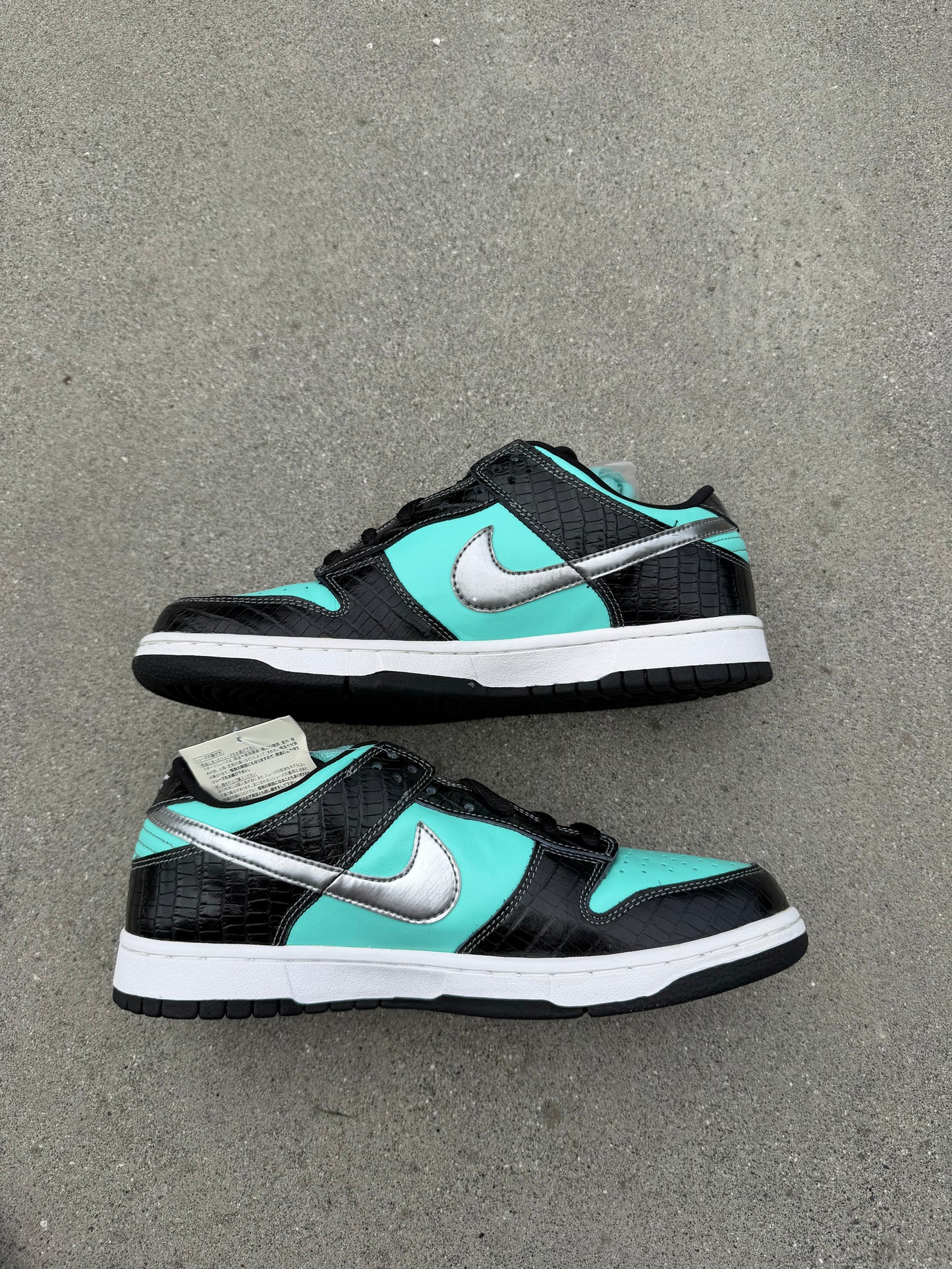 Size 9.5 - Nike SB Dunk Low Pro x Diamond Supply Co. Tiffany
