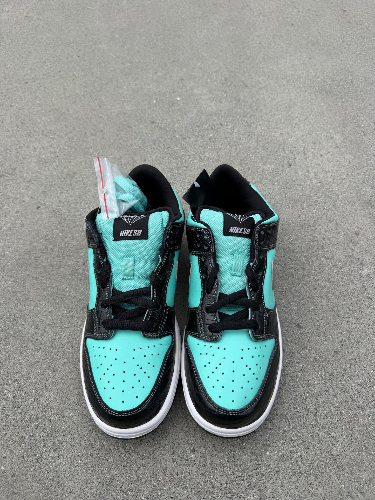 Size 9.5 - Nike SB Dunk Low Pro x Diamond Supply Co. Tiffany