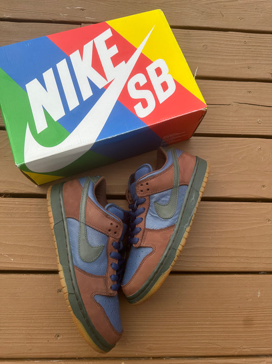 Size 9 - Nike Dunk Low Pro SB Barf