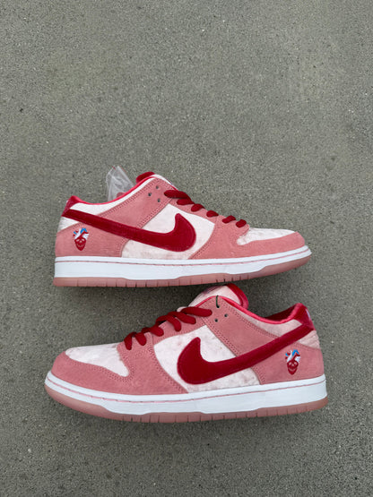Size 9.5 - StrangeLove x Dunk Low SB Valentine's Day