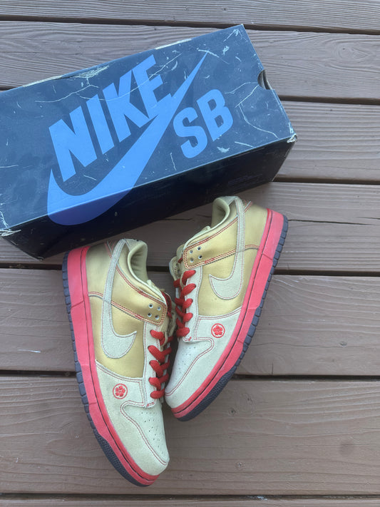 Size 9 - Nike Dunk Low Pro SB Moneycat