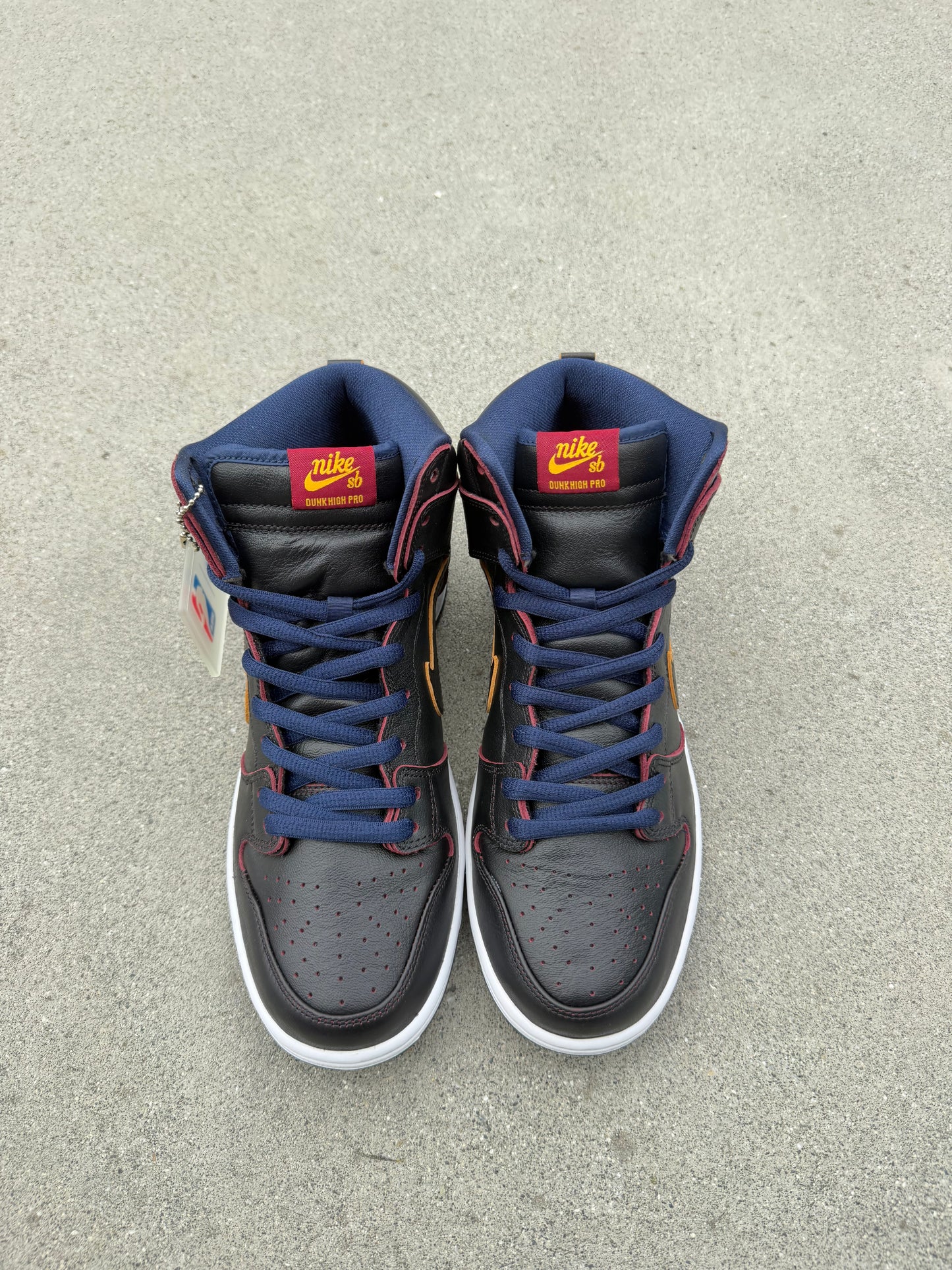 Size 10.5 - Nike SB Dunk High Pro NBA Cavs