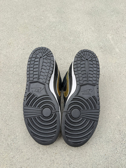 Size 9.5 - Nike Dunk Low Pro SB Takashi