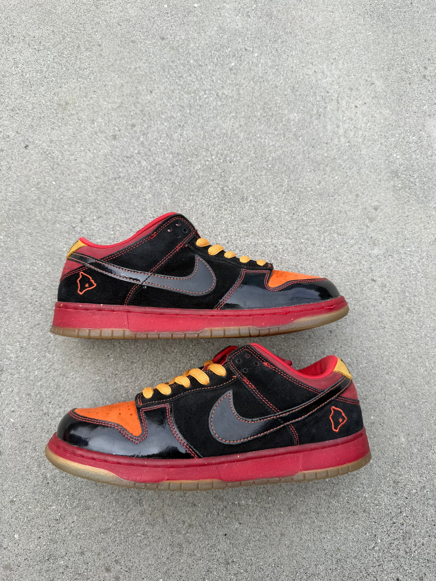 Size 9.5 - Nike Dunk Low Premium SB Hawaii