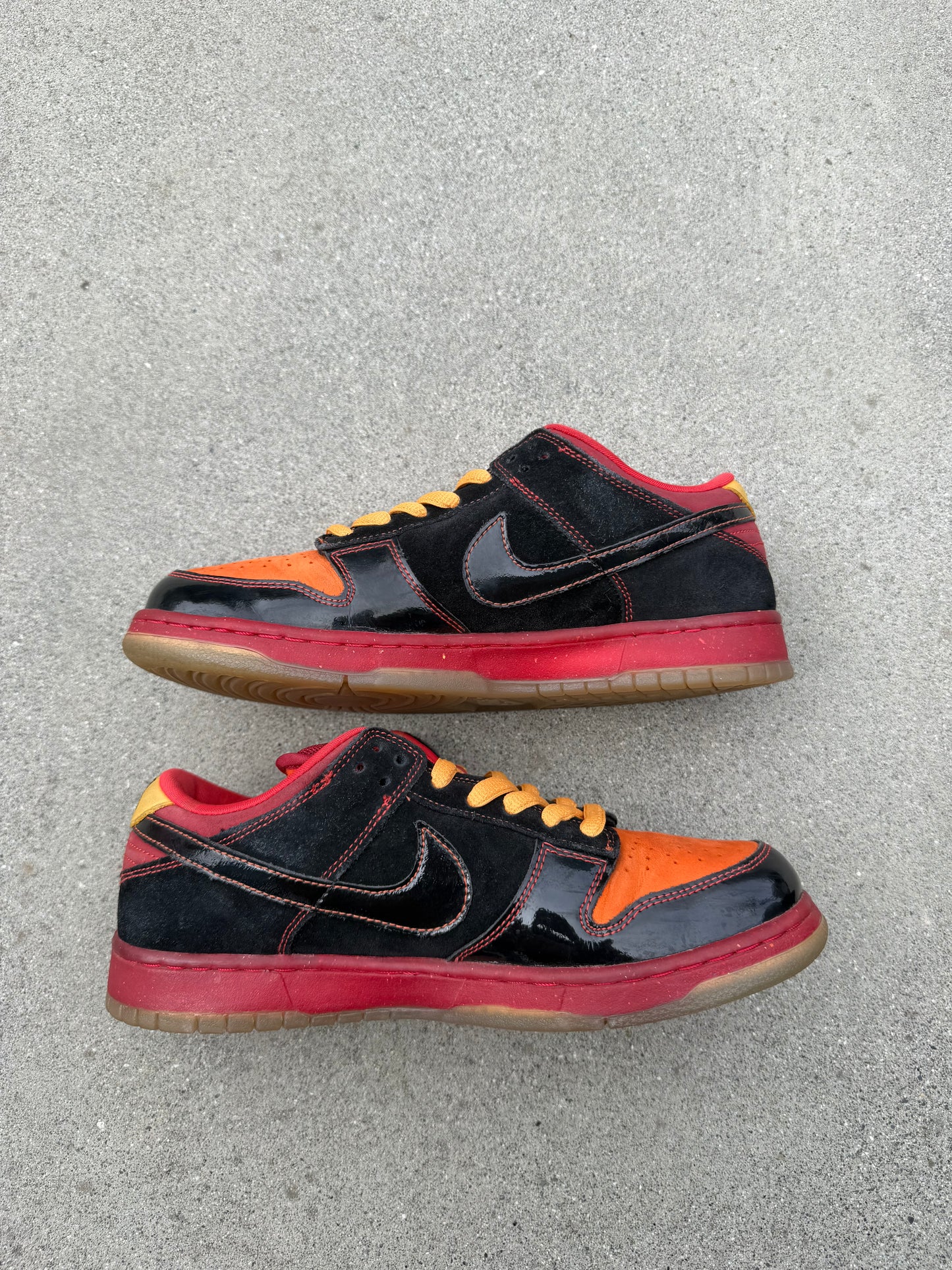 Size 9.5 - Nike Dunk Low Premium SB Hawaii