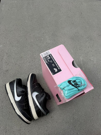 Size 9.5 - Diamond Supply Co. x Nike SB Dunk Low Pro Black Diamond