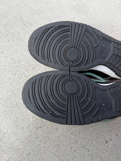Size 9.5 - Diamond Supply Co. x Nike SB Dunk Low Pro Black Diamond