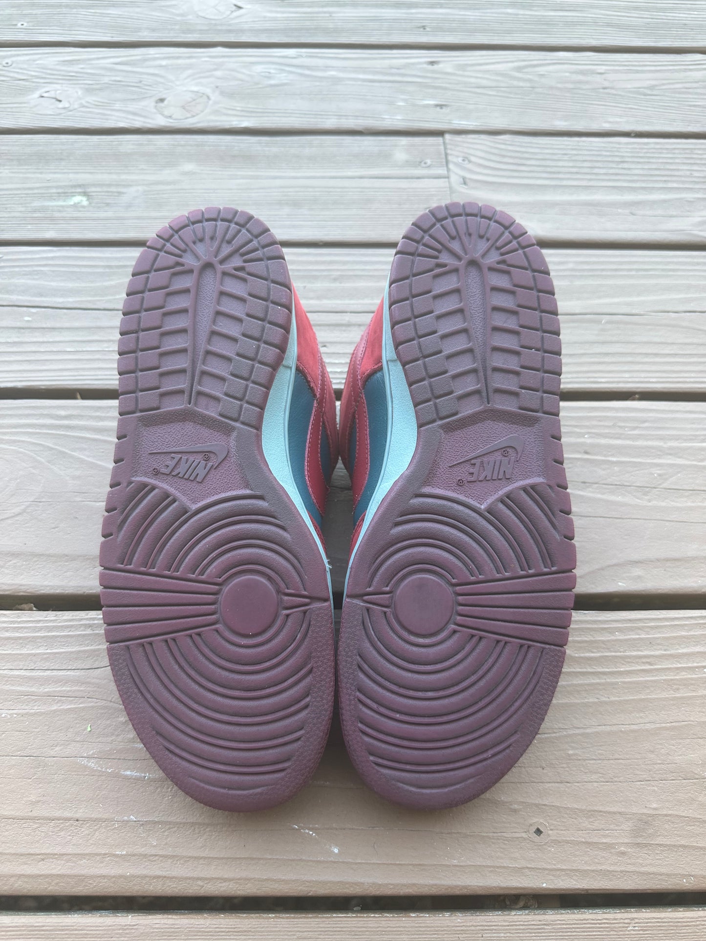 Size 9 - Nike Dunk Low Pro SB Shark