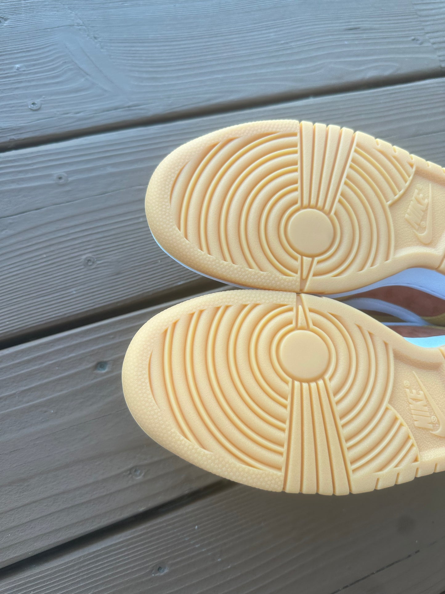 Size 9 - Chocolate Skateboards x Dunk Low SB 'Sun'