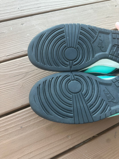 Size 10.5 - Nike SB Dunk Low Pro x Diamond Supply Co. Tiffany