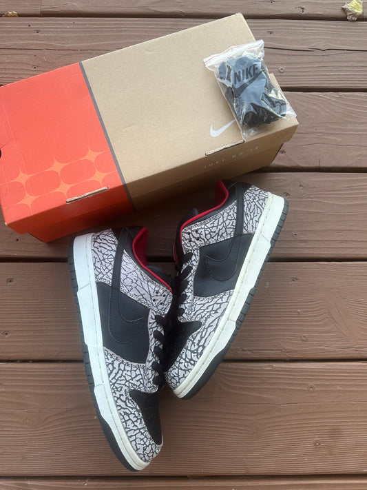 Size 9.5 - Supreme x Nike SB Dunk Low Pro Black Cement