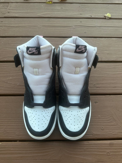 Size 9.5 - Nike Dunk High Pro SB Shy Pink