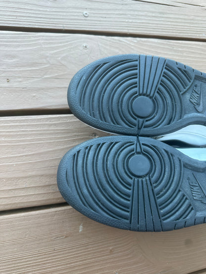 Size 9.5 - Supreme x Nike SB Dunk Low Pro White Cement